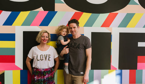 PEACE Unisex T-shirt Grey / Red