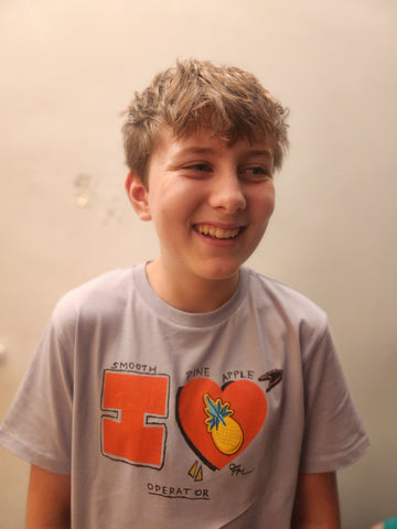 T-SHIRT CUSTOMISING KIT