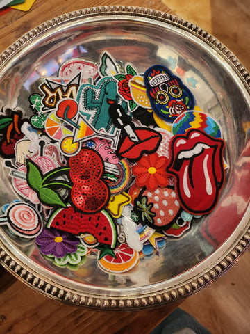 T-SHIRT CUSTOMISING KIT